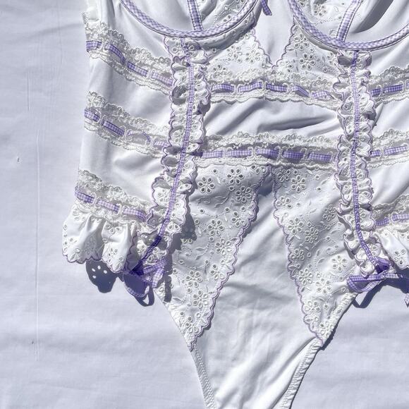 For Love & Lemons Swirl Eye Teddy 38C White Purple Eyelet Thong Lingerie Dainty - Picture 4 of 8